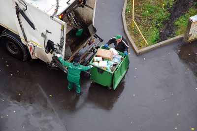 Yard Waste Collection Truck